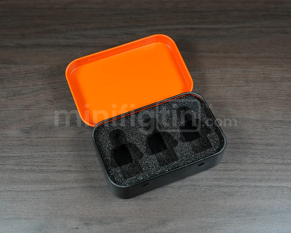 MinifigTin™ Three Classic Space Minifig Case with Foam Insert - Image 4
