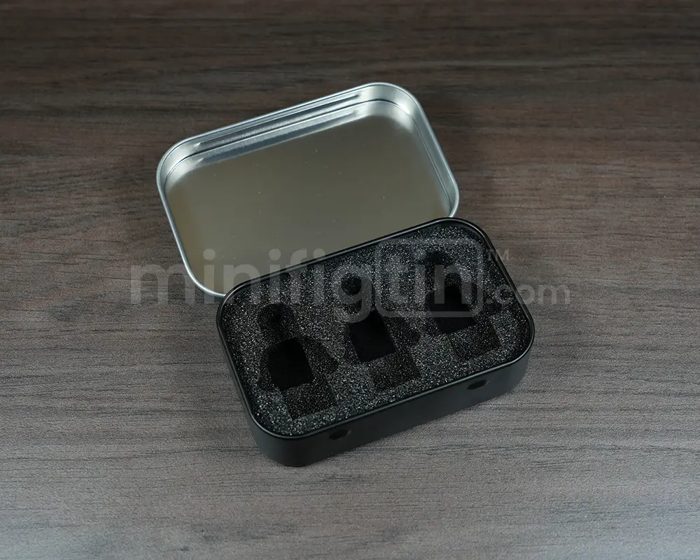 MinifigTin™ Three Classic Space Minifig Case with Foam Insert - Image 2